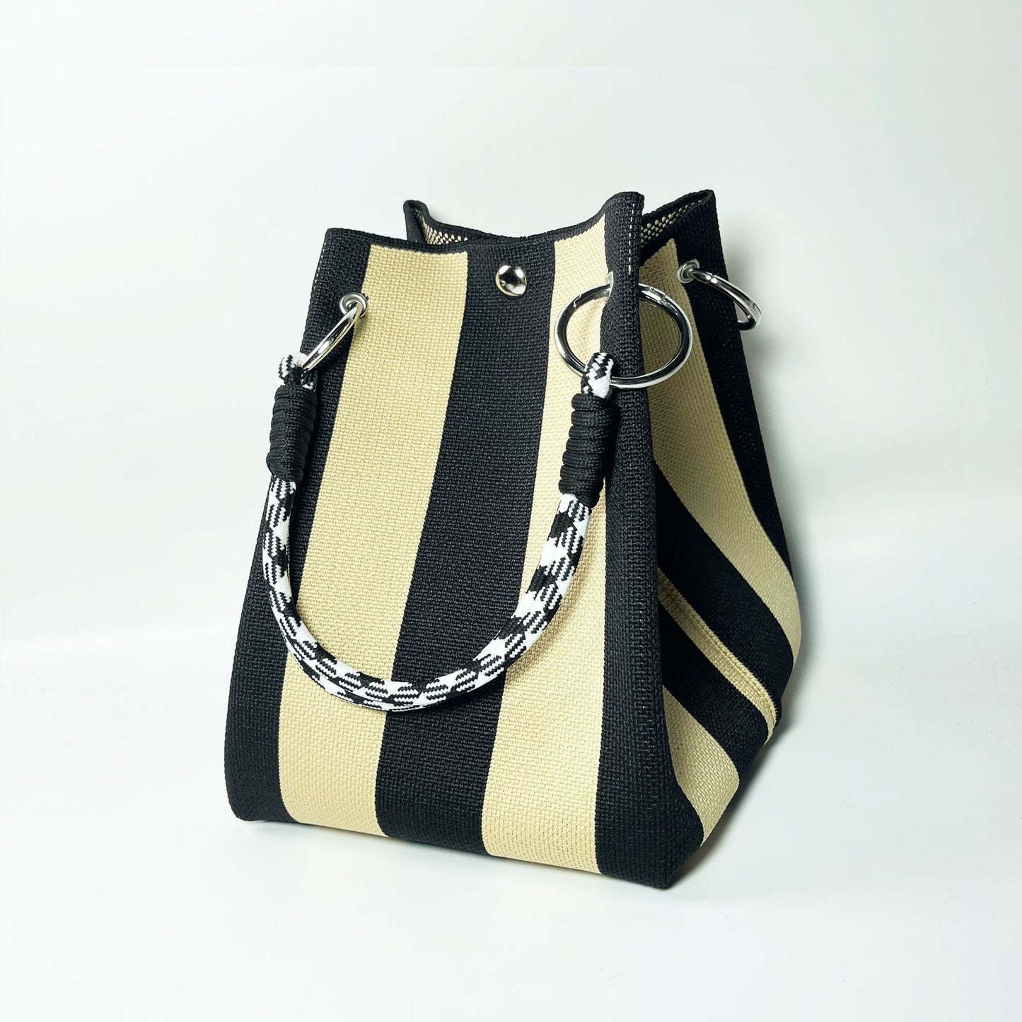 Sac Cabas Femme Nova – Rayures & Poche Extérieure. – vue du produit